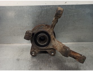 Recambio de mangueta delantera izquierda para renault 19 chamade referencia OEM IAM 7700827247  