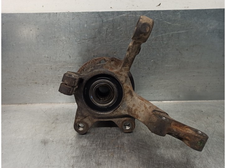 Recambio de mangueta delantera izquierda para renault 19 chamade referencia OEM IAM 7700827247 
