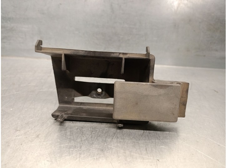 Recambio de maneta interior delantera derecha para renault 5 (b/c40) 1.4 referencia OEM IAM 7700758067 7700758067 