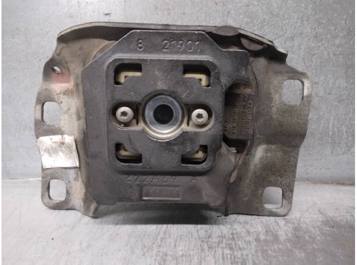 Replacement gearbox mount for Ford Transit Connect 1.6 TDCi CAT OEM IAM reference V617M121 322A69A 