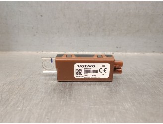 Recambio de antena para volvo xc40 (536) recharge referencia OEM IAM 31667556  VOLVO