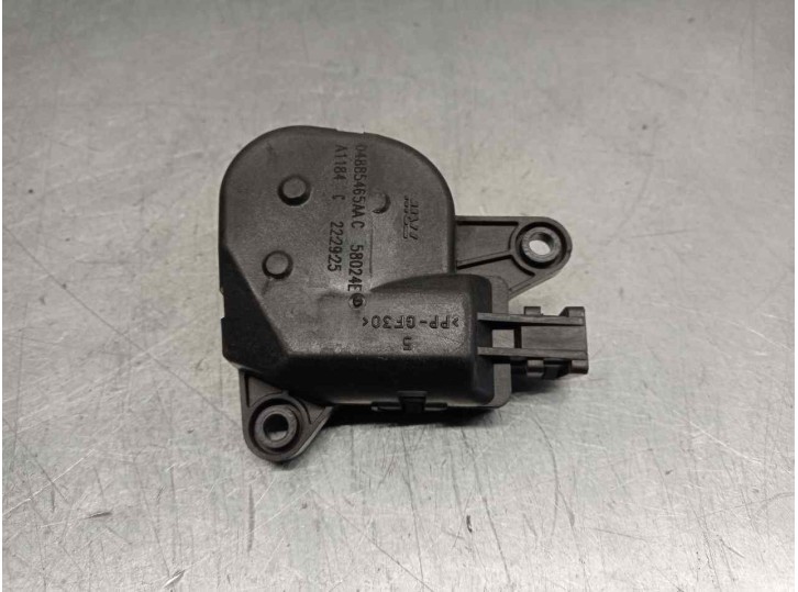 Recambio de motor calefaccion para chrysler voyager (rg) 2.5 crd cat referencia OEM IAM 04885465AA 58024E TRW