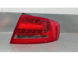 Replacement right rear light for Audi A4 saloon (B8) 2.0 16v TDI OEM IAM reference 8K5945096K WING 4 DOORS