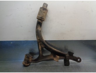 Recambio de brazo suspension inferior delantero izquierdo para ssangyong rodius 2.7 turbodiesel cat referencia OEM IAM 445012100