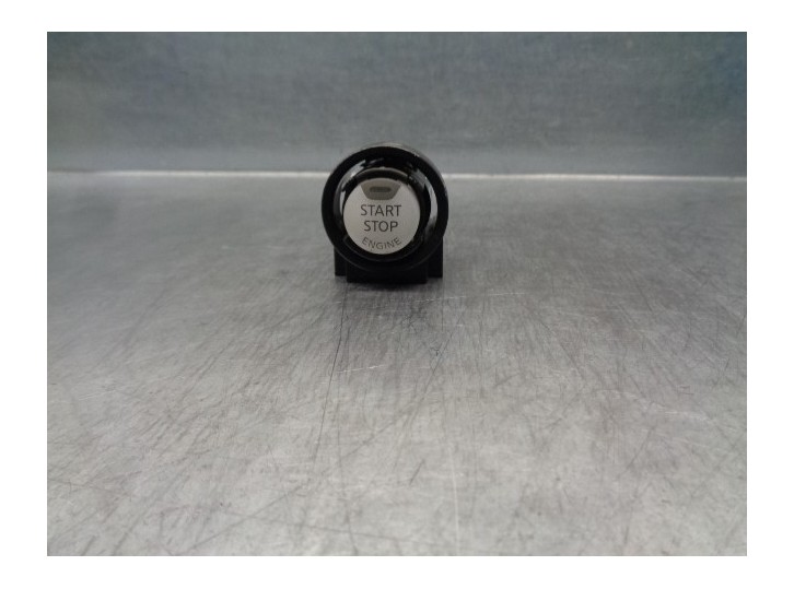Replacement start/stop button for Nissan Juke (F15) 1.6 16V OEM IAM reference TWK1A002 