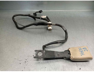 Recambio de enganche cinturon para lexus is 200 (ds2/is2) d-cat referencia OEM IAM 7323053130A0 