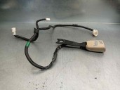Replacement seatbelt buckle for Lexus IS 200 (DS2/IS2) D-CAT OEM IAM reference 7323053140B0 