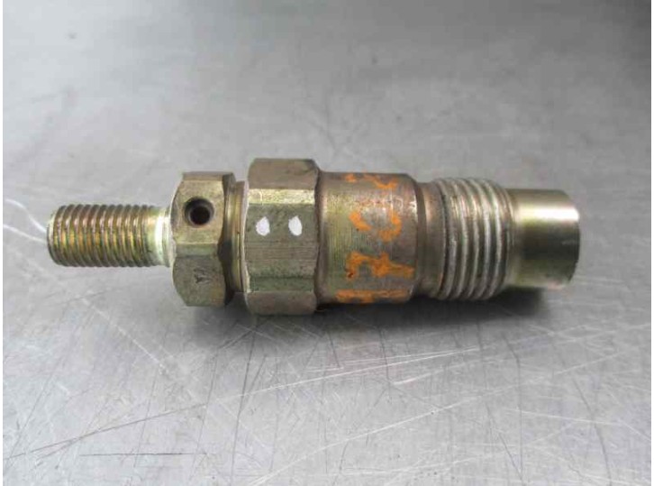 Recambio de inyector para nissan almera (n15) gx referencia OEM IAM 71A1361 763 ZEXEL