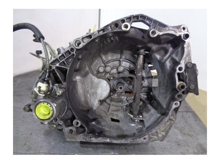 Replacement gearbox for Peugeot 405 saloon 1.9 turbodiesel OEM IAM reference 20CM02 5864479B 2205TQ