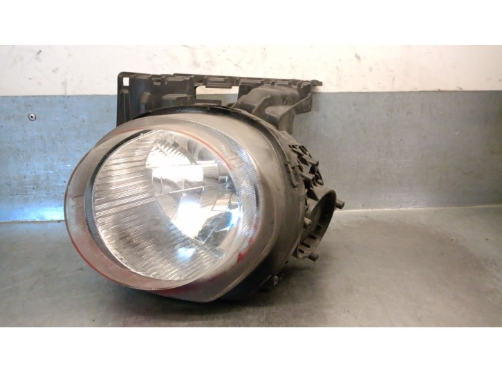 Recambio de faro izquierdo para nissan juke (f15) 1.6 referencia OEM IAM 260601KA0A 260601KA0A VALEO