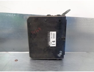 Recambio de centralita abs para lexus is200 (gxe10) 2.0 cat referencia OEM IAM 8954053140 0794008435 DENSO