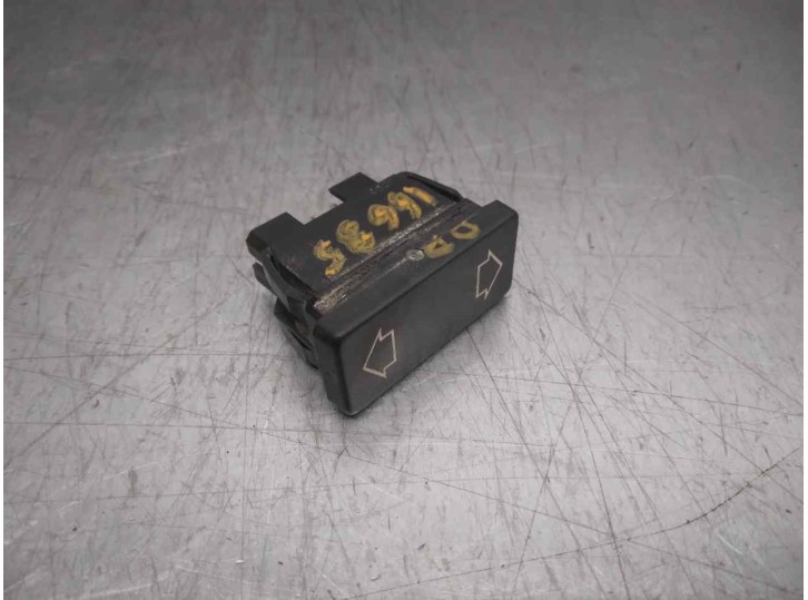 Recambio de mando elevalunas delantero derecho para peugeot 405 berlina 1.9 turbodiesel referencia OEM IAM 6552W3  