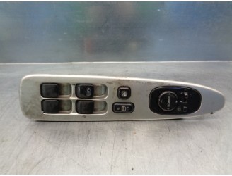 Recambio de mando elevalunas delantero izquierdo para lexus is200 (gxe10) 2.0 cat referencia OEM IAM 8404053060 