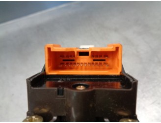 Recambio de mando elevalunas delantero izquierdo para lexus is200 (gxe10) 2.0 cat referencia OEM IAM 8404053060 