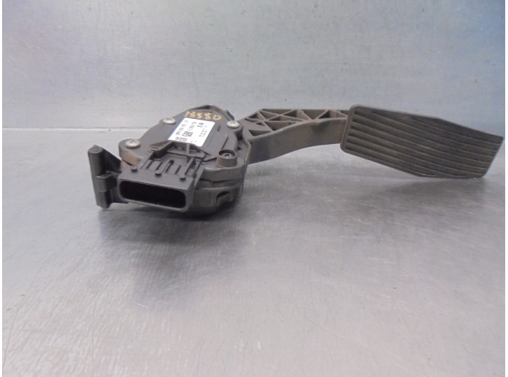 Recambio de potenciometro pedal para chevrolet cruze 2.0 diesel cat referencia OEM IAM 13252702 6VP00976507 HELLA