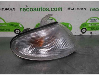 Replacement front right light for Hyundai Accent (X3) 1.3 cat OEM IAM reference 9230322020 