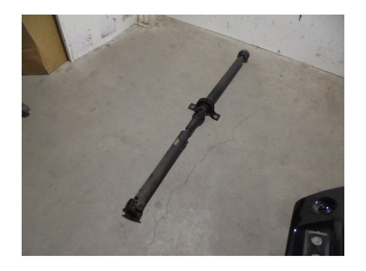 Recambio de transmision central para ssangyong rodius 2.7 turbodiesel cat referencia OEM IAM 3320021412DM2  BURRA 3 LADO B