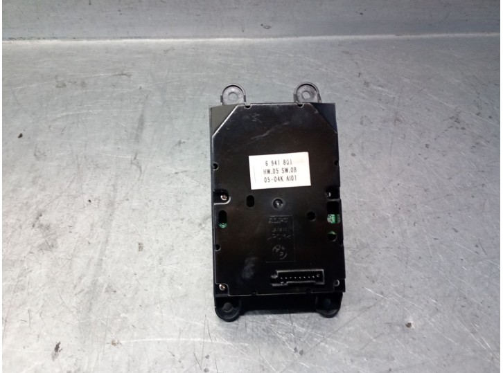 Recambio de mando multifuncion para bmw serie 5 touring (e61) 2.5 cat referencia OEM IAM 6941801 65826941801 