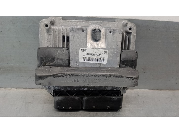 Recambio de centralita motor uce para audi a4 ber. (b8) 2.0 16v tdi referencia OEM IAM 8K0907352A 0281017392 BOSCH