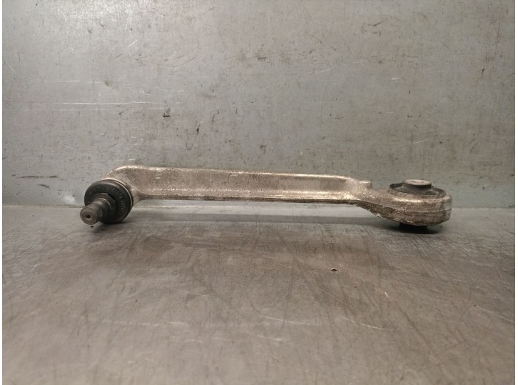 Recambio de brazo suspension superior delantero derecho para audi a4 b5 (8d2) 1.9 tdi referencia OEM IAM 8D0407508E 8E0407505C 