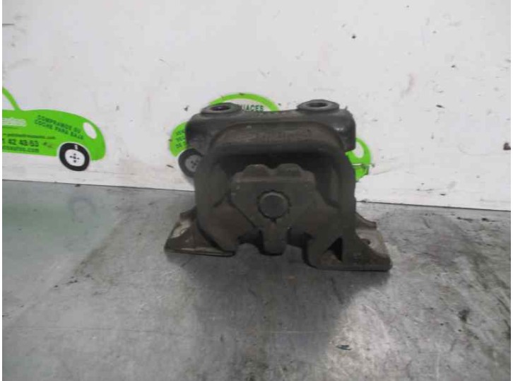 Recambio de soporte motor derecho para opel meriva a 1.7 16v referencia OEM IAM 90227881 
