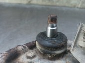 Recambio de brazo suspension superior delantero derecho para mitsubishi montero (v20/v40) 2.5 turbodiesel referencia OEM IAM 