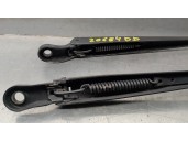 Recambio de brazo limpia delantero derecho para renault modus 1.5 dci diesel cat referencia OEM IAM 8200360823C  