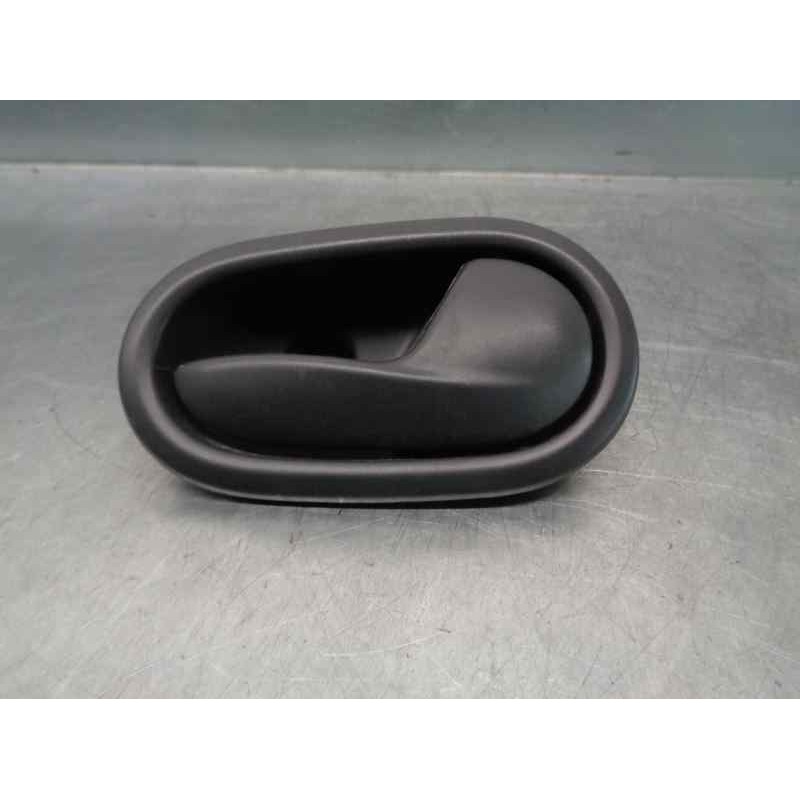 Recambio de maneta interior delantera derecha para dacia sandero 0.9 tce cat referencia OEM IAM 826721919R 