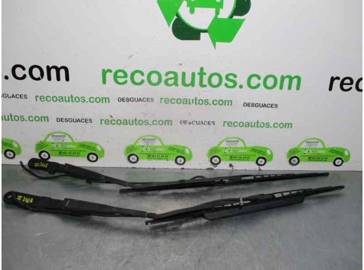 Recambio de brazo limpia delantero derecho para iveco c35 c35 35c11 referencia OEM IAM   