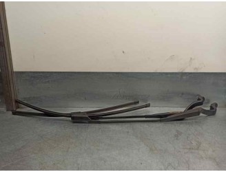 Recambio de brazo limpia delantero derecho para seat ibiza st (6j8) fr referencia OEM IAM 6M2117526AB  