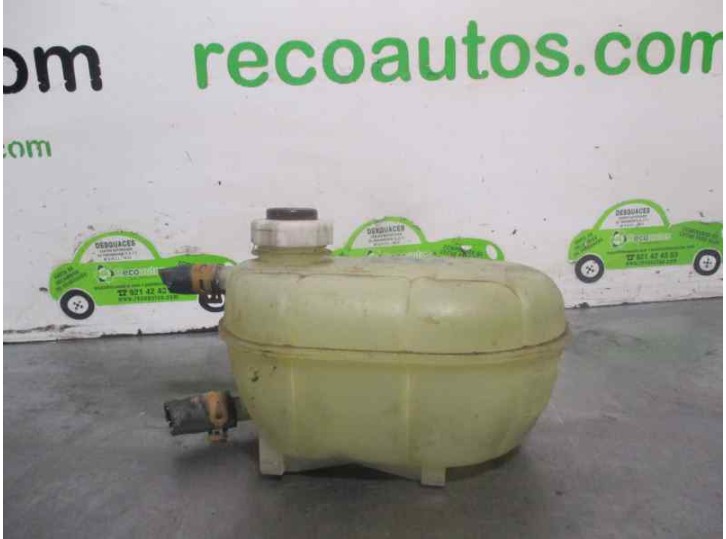Recambio de deposito expansion para renault master desde ´98 2.2 diesel referencia OEM IAM 7700838740E  