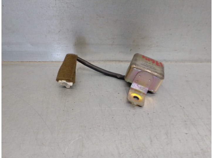 Replacement relay for SsangYong Korando 2.9 turbodiesel CAT OEM IAM reference 8661005000 