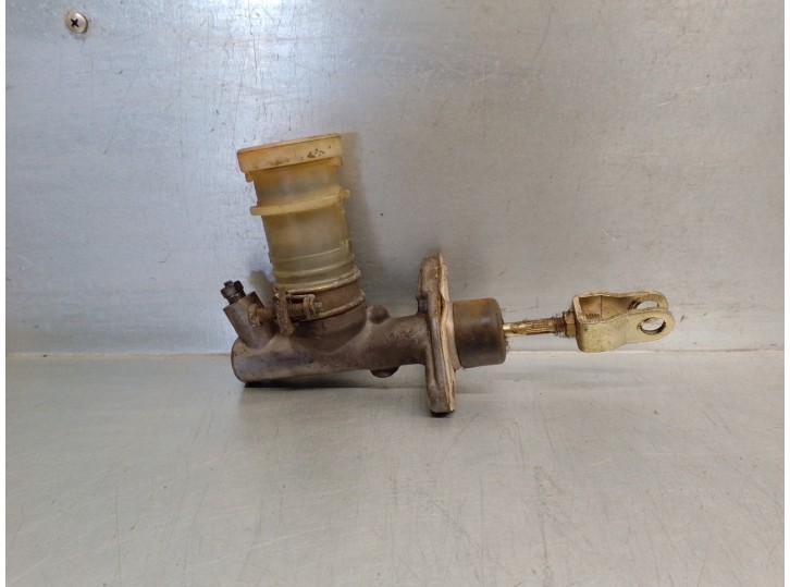 Recambio de bomba embrague para ssangyong korando 2.9 turbodiesel cat referencia OEM IAM 3051006011 