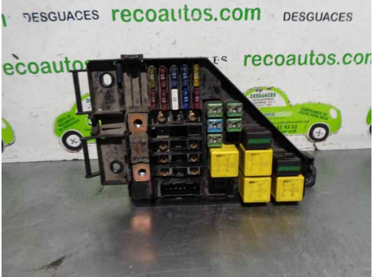 Recambio de caja reles / fusibles para mg mg zr 115 d referencia OEM IAM YQE00070  