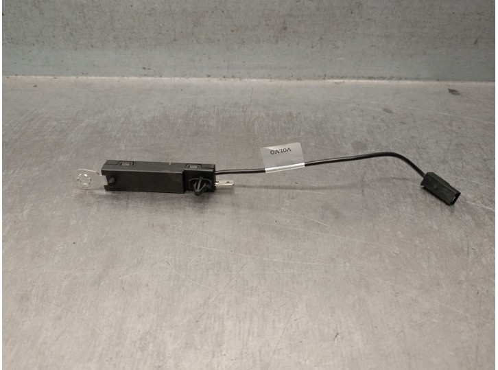 Recambio de antena para volvo xc40 (536) recharge referencia OEM IAM 31409871 31409870 VOLVO