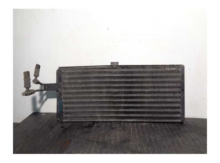 Recambio de condensador / radiador aire acondicionado para audi 80 (811/813) 1.8 referencia OEM IAM 893260403  