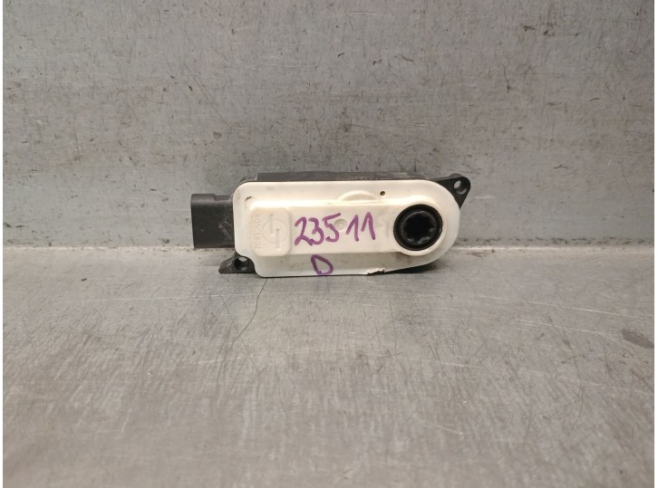 Recambio de motor apertura trampillas climatizador para volvo xc40 (536) recharge referencia OEM IAM 6477R1005 6477R1005 