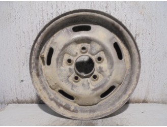 Recambio de llanta para hyundai h 100 2.5 diesel referencia OEM IAM 529104404 R145JX14-40 HIERRO