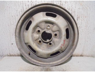 Recambio de llanta para hyundai h 100 2.5 diesel referencia OEM IAM 529104404 R145JX14-40 HIERRO