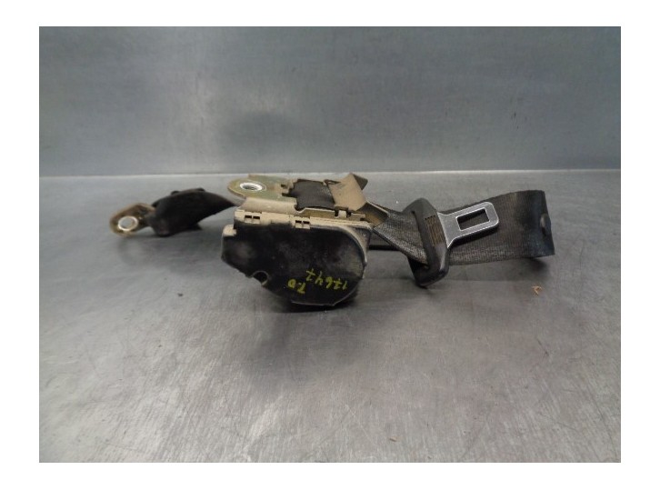 Replacement rear right seat belt for Audi 80 (811/813) 1.8 OEM IAM reference 8A5857709 4 DOORS