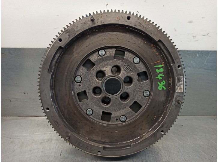 Recambio de volante motor para seat ateca (5fp) referencia OEM IAM 05E105266R  