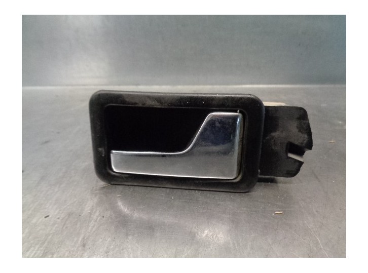 Recambio de maneta interior delantera derecha para audi 80 (811/813) 1.8 referencia OEM IAM 893837020  