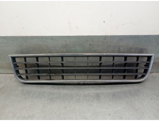 Recambio de rejilla paragolpes delantero para audi a6 c5 (4b2, 4b4) 2.4 referencia OEM IAM 4B0807683L 4B0807683L 