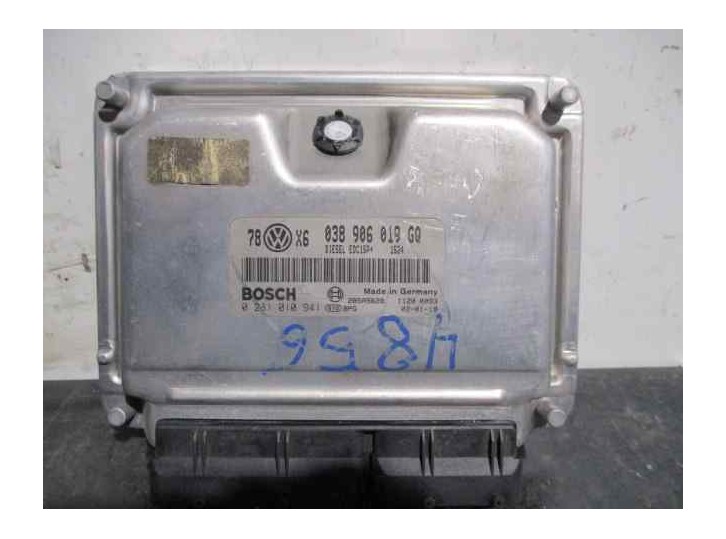 Replacement engine ECU for Volkswagen Passat Saloon (3B3) 1.9 TDI OEM IAM reference 038906019GQ 0281010941 BOSCH