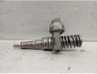 Recambio de inyector para seat ibiza (6l1) 1.9 tdi referencia OEM IAM 038130073AJ 0414720037 BOSCH