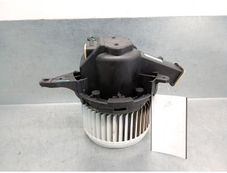 Recambio de motor calefaccion para fiat 500l (351_, 352_) 1.3 d multijet (199.lym11, 199.lym1a) referencia OEM IAM 77366898 7736