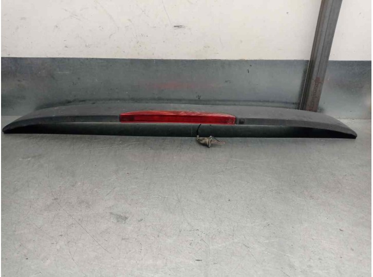 Recambio de aleron trasero para renault clio ii fase i (b/cbo) 1.2 referencia OEM IAM 7700410897 