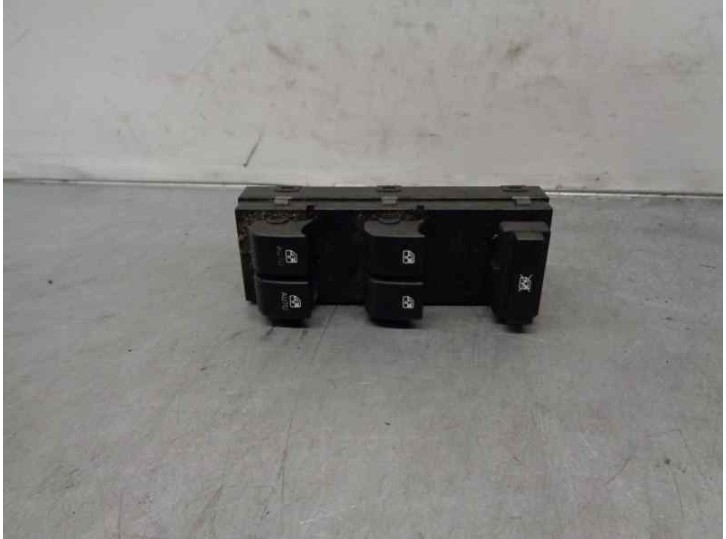 Recambio de mando elevalunas delantero izquierdo para kia cee´d 1.6 crdi cat referencia OEM IAM 935701H120 
