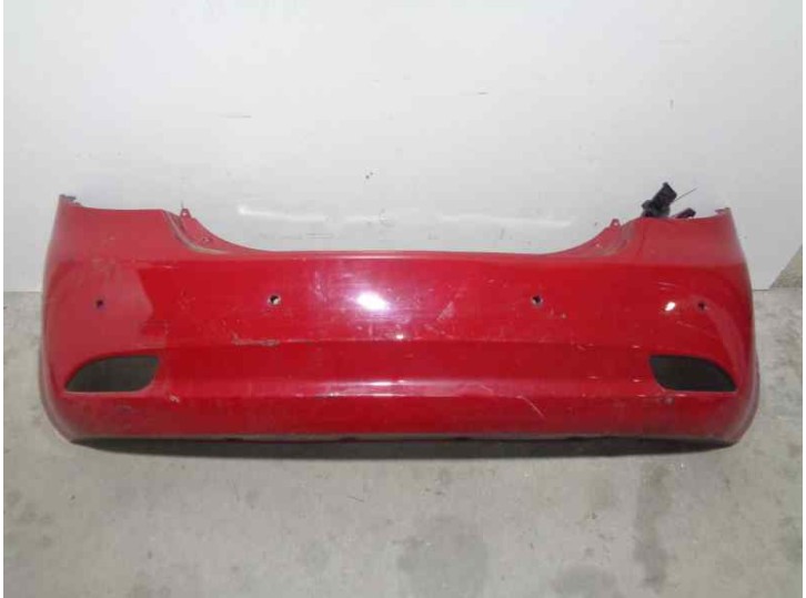 Recambio de paragolpes trasero para kia cee´d 1.6 crdi cat referencia OEM IAM 866111H010 ROJO 5 PUERTAS