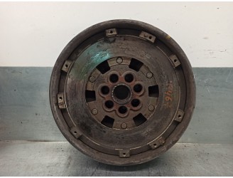 Recambio de volante motor para mitsubishi carisma berlina 5 (da0) 1.9 di-d cat referencia OEM IAM 30630370  